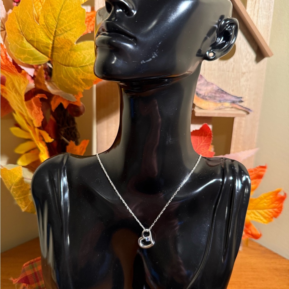 Elegant 925 Silver Open Heart Pendant Necklace